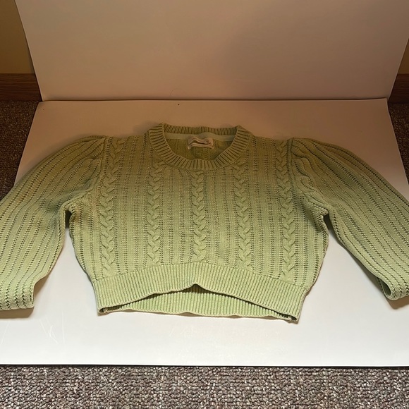 Urban Outfitters Cropped Sweater - Picture 1 of 2